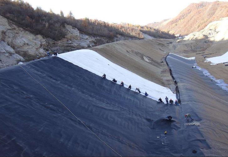午夜神马福利膜下面地基施工验收要求及边坡处理