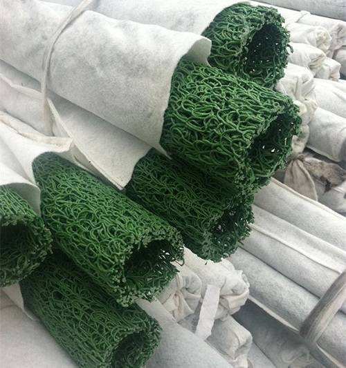 植物纤维毯具有抗冻、抗潮、防冲刷、吸水保湿等优点